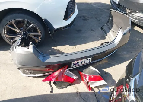 2024 Hyundai Elantra Sel z USA, uszkodzony, nr VIN KMHLM4DG8RU765121